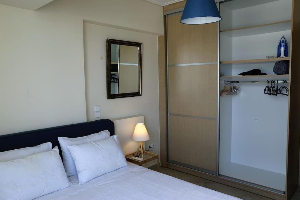 Fly Me To The Moon! Apartman Athén Kültér fotó