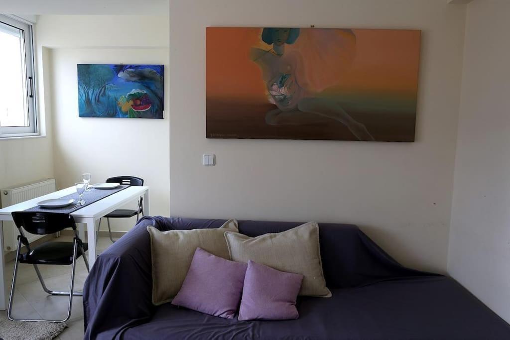 Fly Me To The Moon! Apartman Athén Kültér fotó