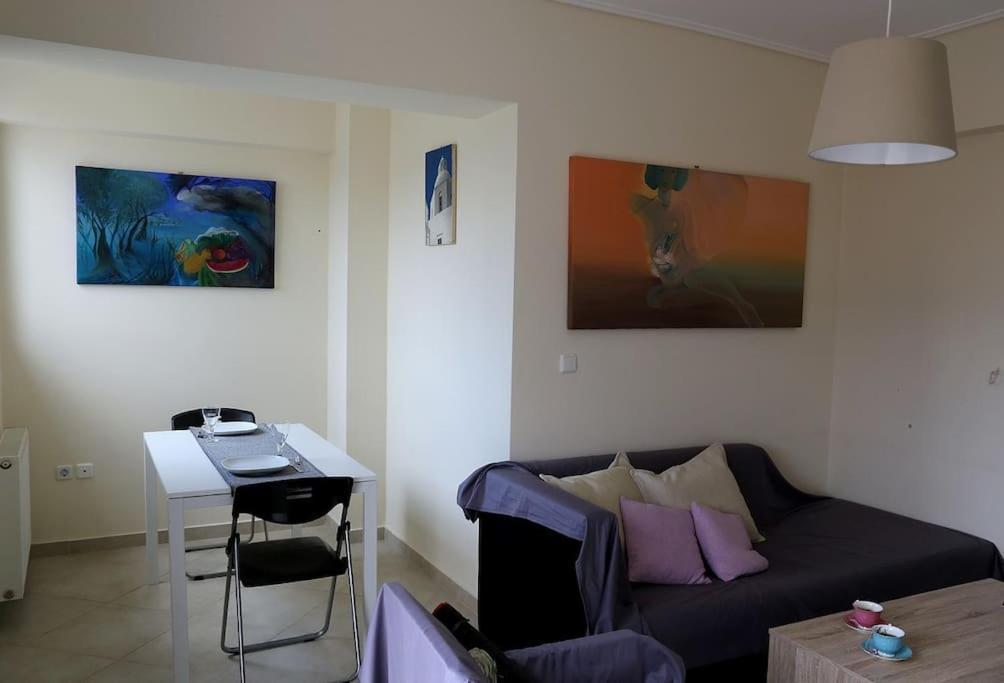 Fly Me To The Moon! Apartman Athén Kültér fotó